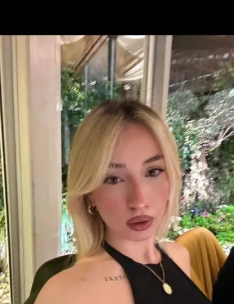 SULTANGAZİ Escort BERNA - Gerçek Fotoğraflı Doğrulanmış Profil SULTANGAZİ VIP Escort BERNA - Doğrulanmış Model